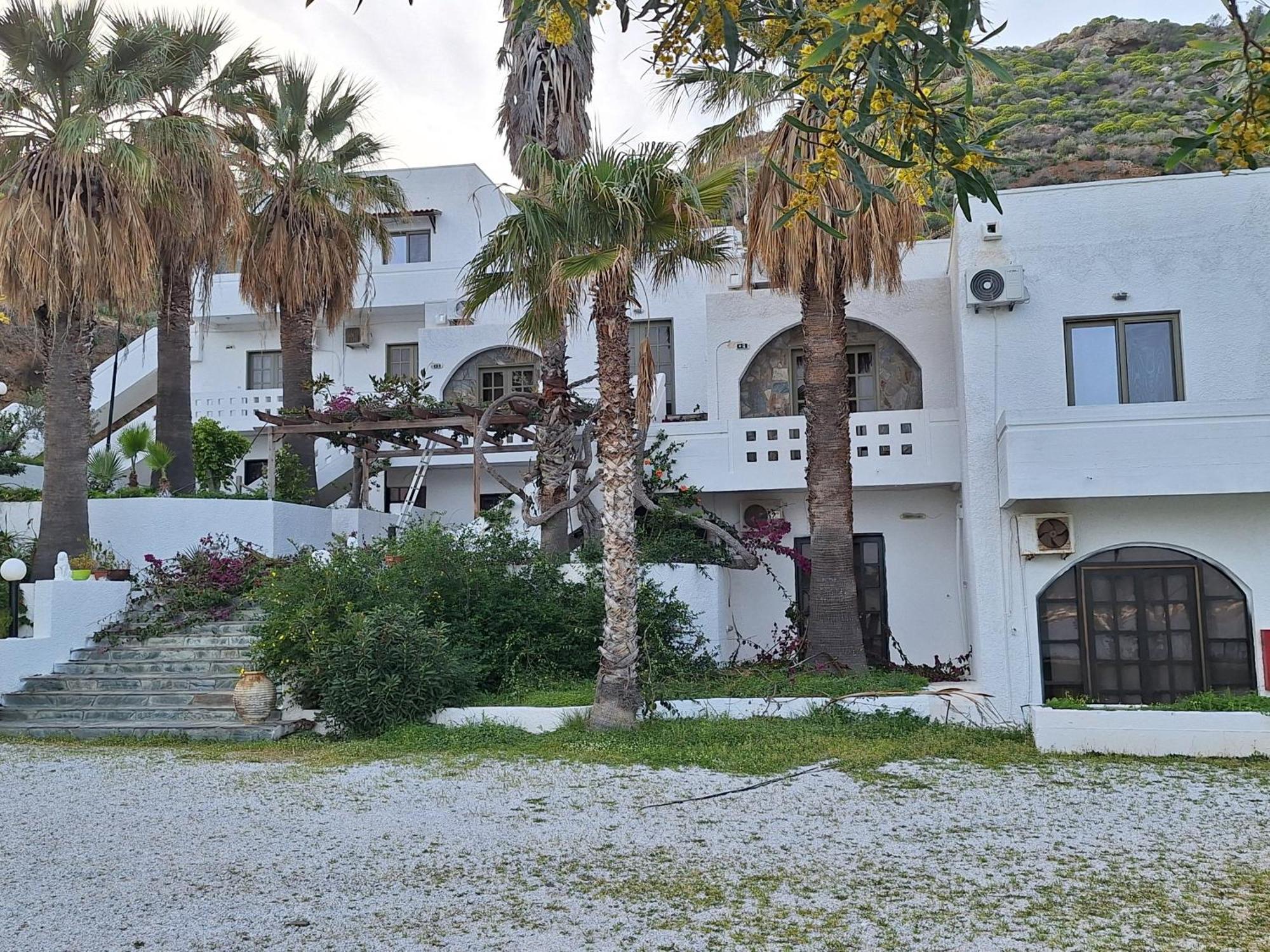 Delfini Apartments Kíssamos Dış mekan fotoğraf